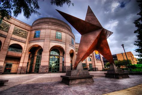 Top 5 Reasons to Visit The Texas State History Museum