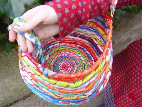 Lucky Ladybird Craft: Beautiful Baskets | Plastic bag crafts, Crafts ...