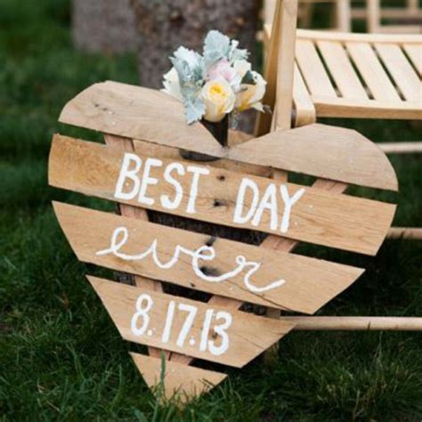 The Best 20 Wedding Aisle Signs Ever