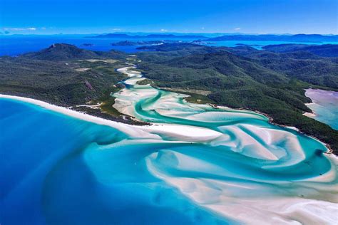 Whitehaven Beach, Hamilton Island. : r/australia