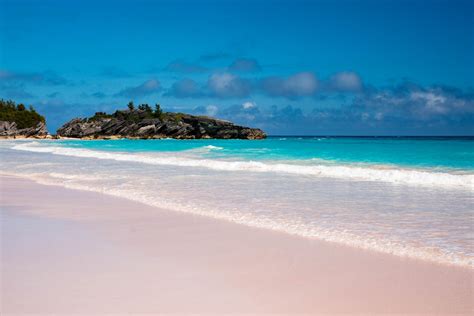 Visiting Bermuda’s Horseshoe Bay Beach (Everything You Need to Know ...