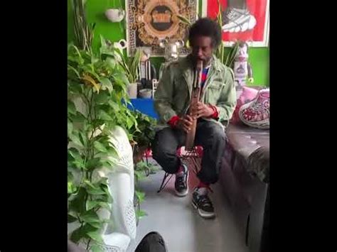 Andre 3000 playing the flute - YouTube