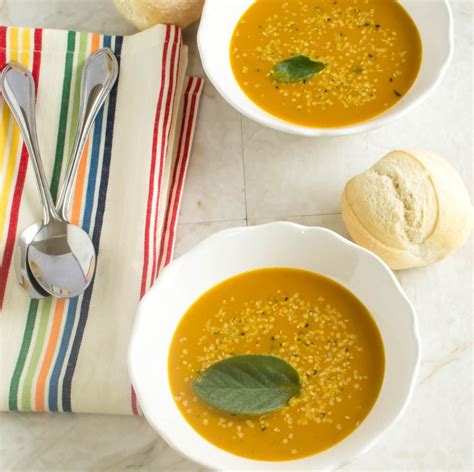 Spicy Carrot Amaranth Soup | V + GF + DF | kiipfit.com