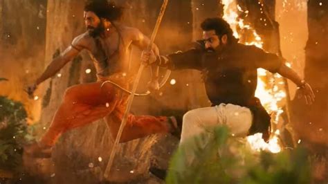 RRR Trailer: Jr NTR fights off Tiger, promises to give up life for ...