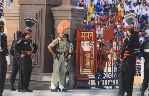 Wagah Border Ceremony: History & Tradition at India-Pakistan Border