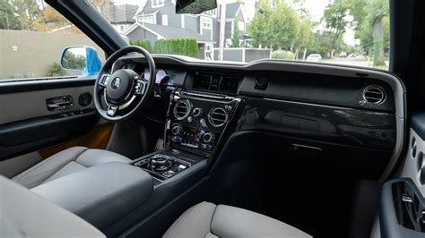 Rolls-Royce Cullinan Black Badge Interior Review: Posh, Yet Stark