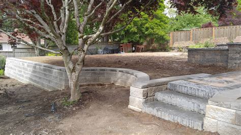 Retaining Wall Ideas For Sloped Backyard | Sequoia Stonescapes