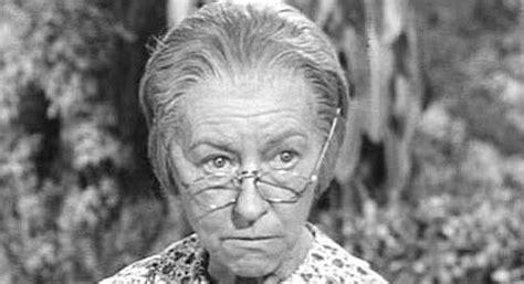 Granny (The Beverly Hillbillies) | Character-community Wiki | Fandom