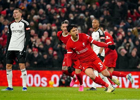 Liverpool Score Two Late Goals in 4-3 Win Against Fulham