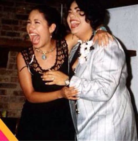 Selena & Suzette | Selena quintanilla fashion, Selena quintanilla, Selena