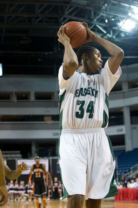 Bassick wins FCIAC boys basketball title - Connecticut Post