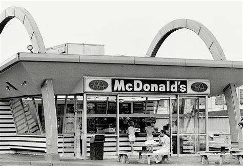 Here’s What the First McDonald's Looked Like When It Opened