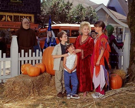 Disney's Halloweentown Actually EXISTS And It Celebrates Halloween ...