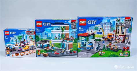 LEGO City 60304 Road Plates: A whole new system for your town [Review ...