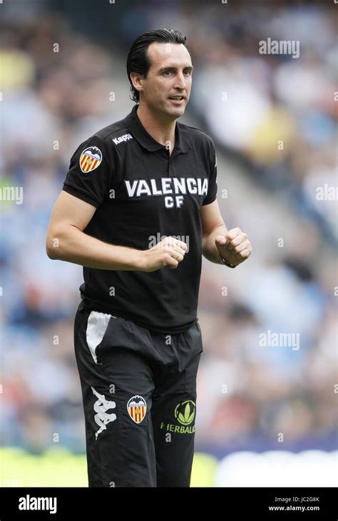 UNAI EMERY VALENCIA CF COACH VALENCIA CF COACH EASTLANDS CITY OF ...