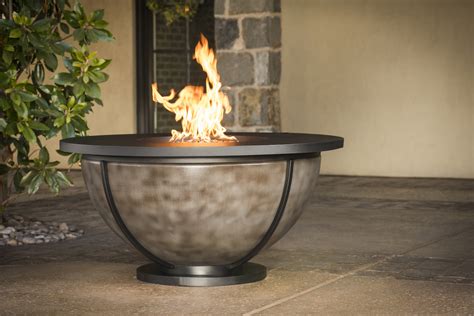 10 Best Gas Fire Pit Tables for your Backyard - Modern Blaze