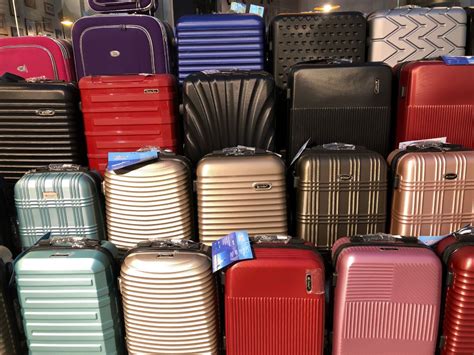 7 Different Types of Luggage Locks - JourneyJunket