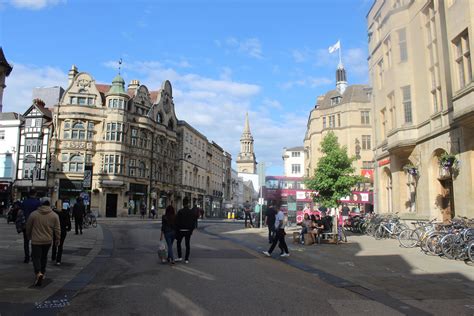 Oxford city center. I miss the UK so much. : r/britpics