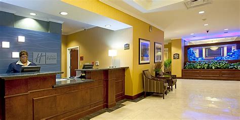 Affordable Hotels in Columbus, GA | Holiday Inn Express & Suites ...