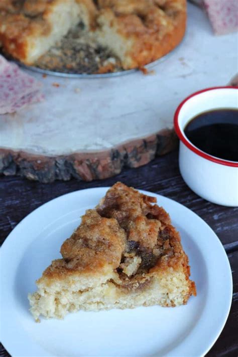 The Easiest Apple Streusel Coffee Cake Recipe - Homespun Seasonal Living