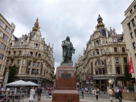 Christopher's Expat Adventure: Antwerp, Belgium