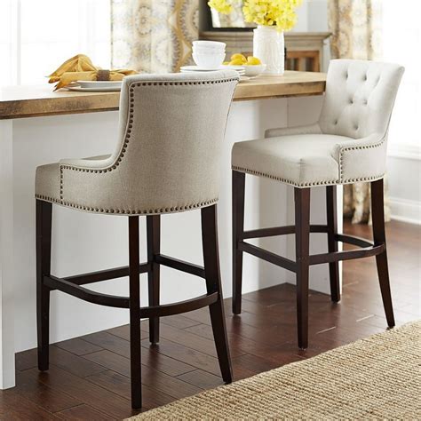 6 Bar Stools With Backs That Will Add Luxury To Any Décor