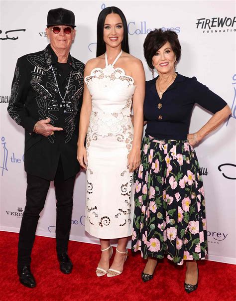 Katy Perry Supported by Her Parents on the Red Carpet — See Photos!