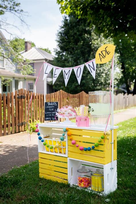 Easy and Portable Lemonade Stand for Kids | HGTV