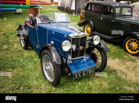 Two seater vintage car hi-res stock photography and images - Alamy