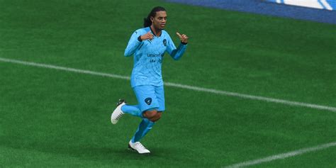 FIFA Has Given Every Ultimate Team Player Ronaldinho For Free