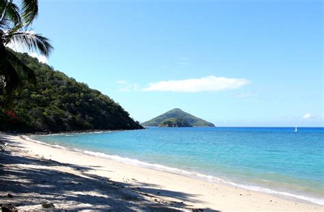 South Molle Island | Whitsunday Rent a Yacht