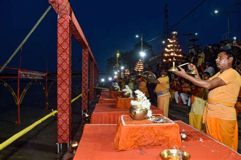 Ram Mandir Bhoomi Pujan Devotee brings water 151 rivers seas Ram Temple ...