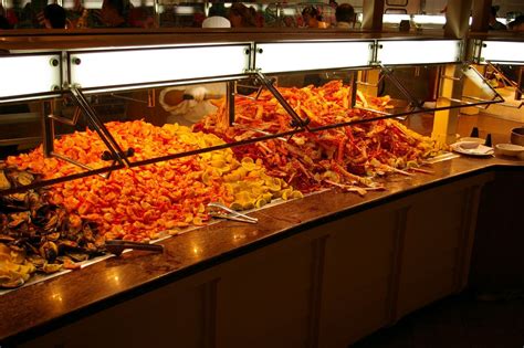 Best Seafood Buffets in Las Vegas | FYI Las Vegas Now | Pinterest ...