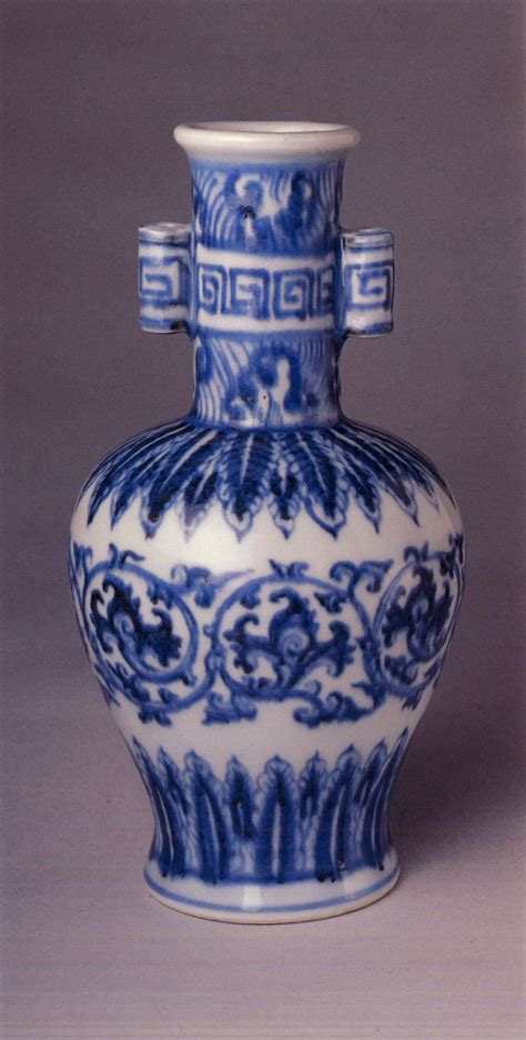 Vase | China | Ming dynasty (1368–1644), Xuande mark and period (1426 ...