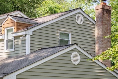 8 Vinyl Siding Colors That'll Never Go Out of Style | The Family Handyman