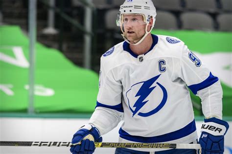 Tampa Bay Lightning place captain Steven Stamkos on long-term IR