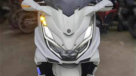 Honda Best Touring Motorcycle To Buy 2023: PCX 160 Mini Goldwing ...