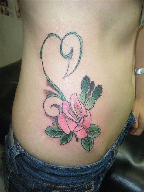 Pin de Selene Taron en Tattoos | Tatuaje de rosa, Tatuajes de rosas ...