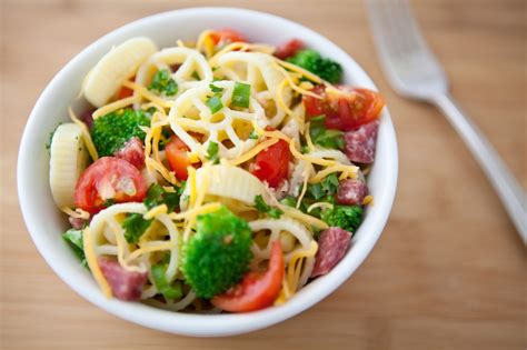 Wagon Wheel Pasta Salad - The Lunch MOB