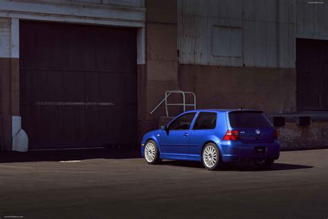 2002 Volkswagen Golf R32 - Stunning HD Photos, Videos, Specs, Features ...