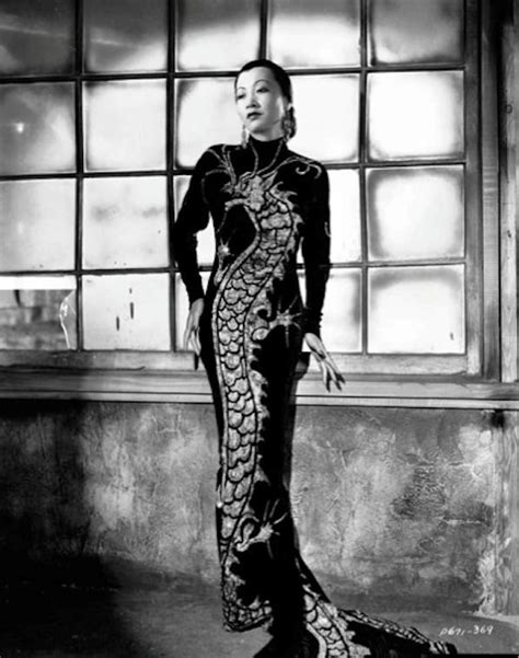 Anna May Wong (in a Travis Banton-designed 'dragon' gown for "Limehouse ...