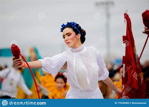 Carnaval De Ovar, Portugal. Desfile De Cor E Alegria Editorial ...