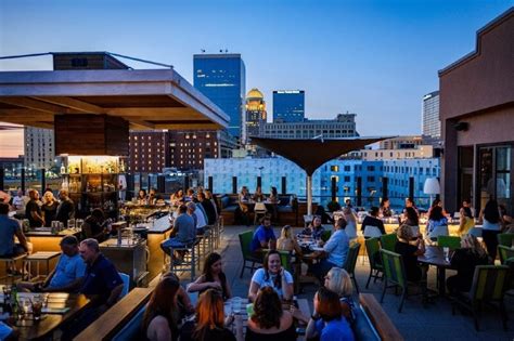 4 Rooftop Bars in Louisville That Offer Drinks & Food With a View