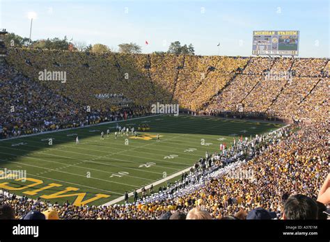 Michigan wolverines stadium hi-res stock photography and images - Alamy