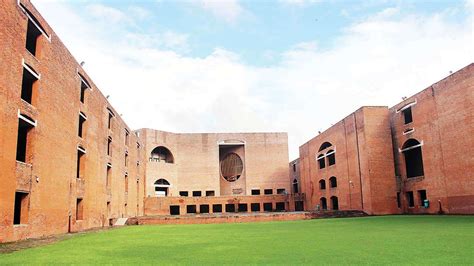 IIM Ahmedabad: Indiana Jones architecture