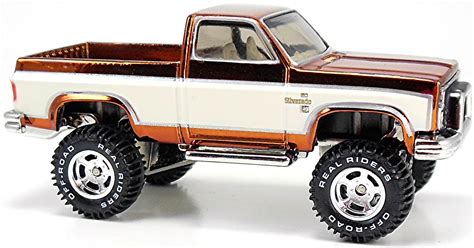 On the Loose – ’83 Chevy Silverado 4X4 | Hot Wheels Newsletter