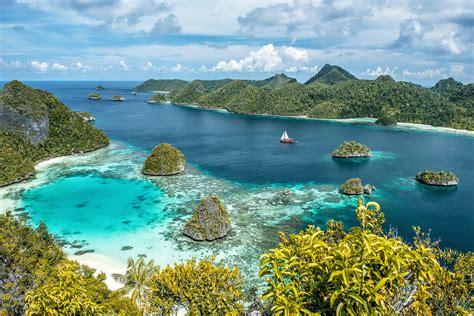 The Best Tour Raja Ampat Beaches: Where to Sunbathe and Relax