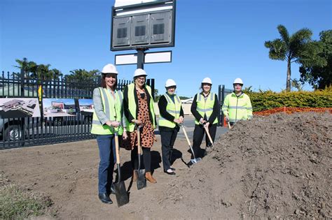 Turning of the Sod at Parkhurst State School - Paynters