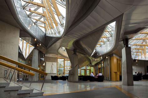 Galería de Clásicos de Arquitectura: Edificio del Parlamento Escocés ...