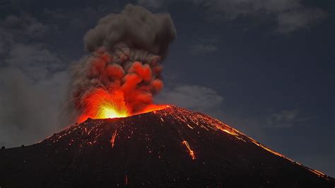 Anak Krakatoa volcano erupting of the coast of Sumatra, Indonesia | Peapix